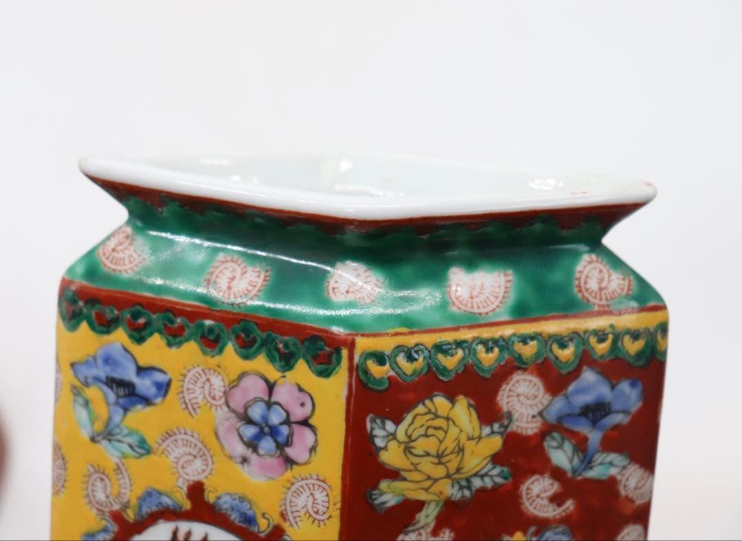 中国　粉彩　扁瓶　大清康熙年製銘　送料込み250705