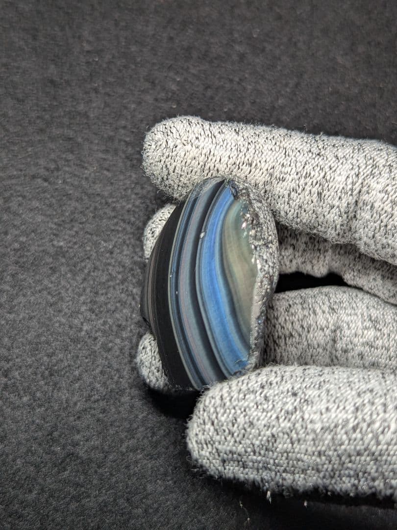 【研磨品】十勝石玲瓏　北海道産レインボーオブシディアン　十勝石　玲瓏石　黒曜石