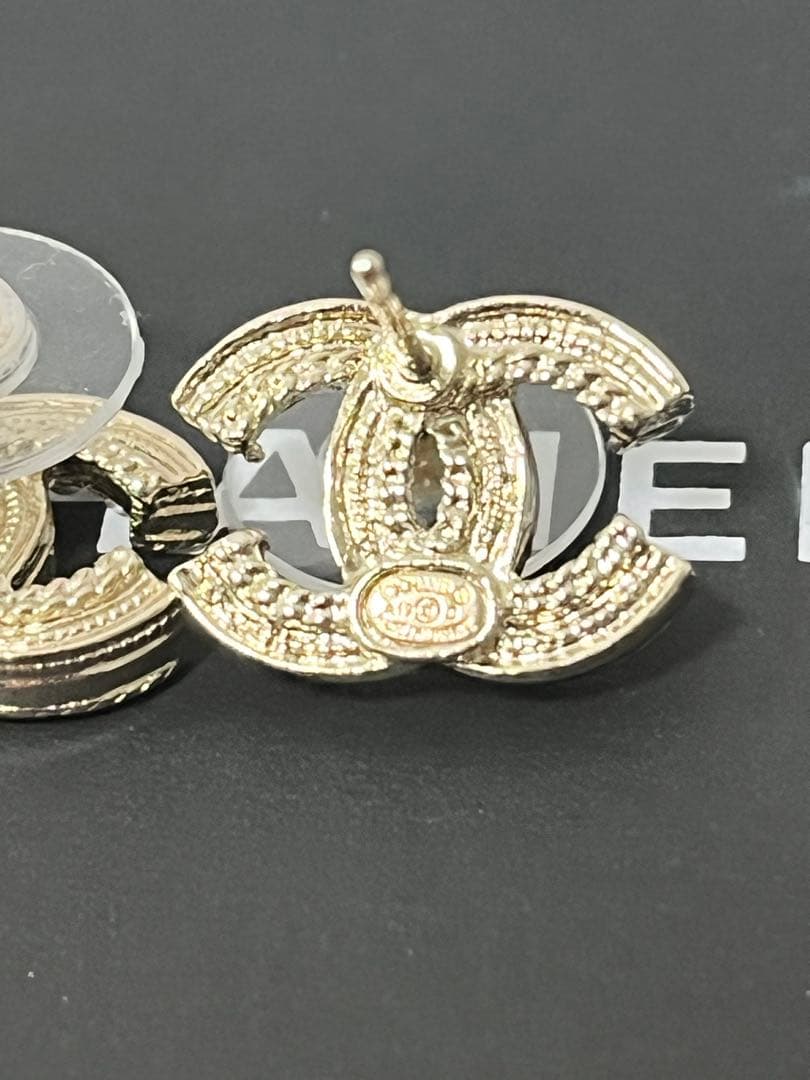 【CHANEL】　CCココマーク ラインストーン ピアス