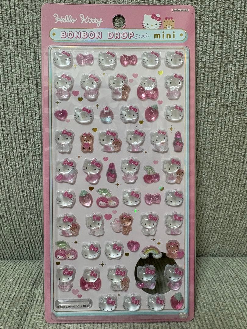 サンリオ ボンボンドロップシール８種 キティ マイメロ クロミ シナモン プリン
