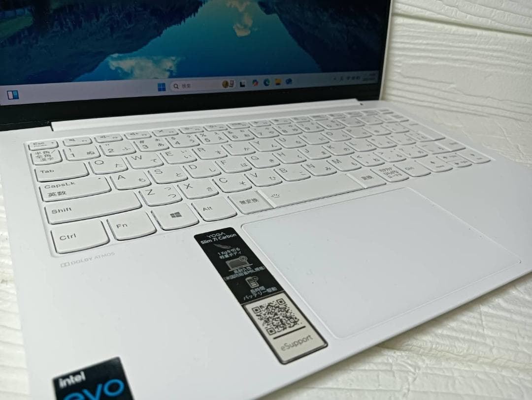 Yoga Slim 7I Carbon　　2.5K液晶　人気モデル　laptop