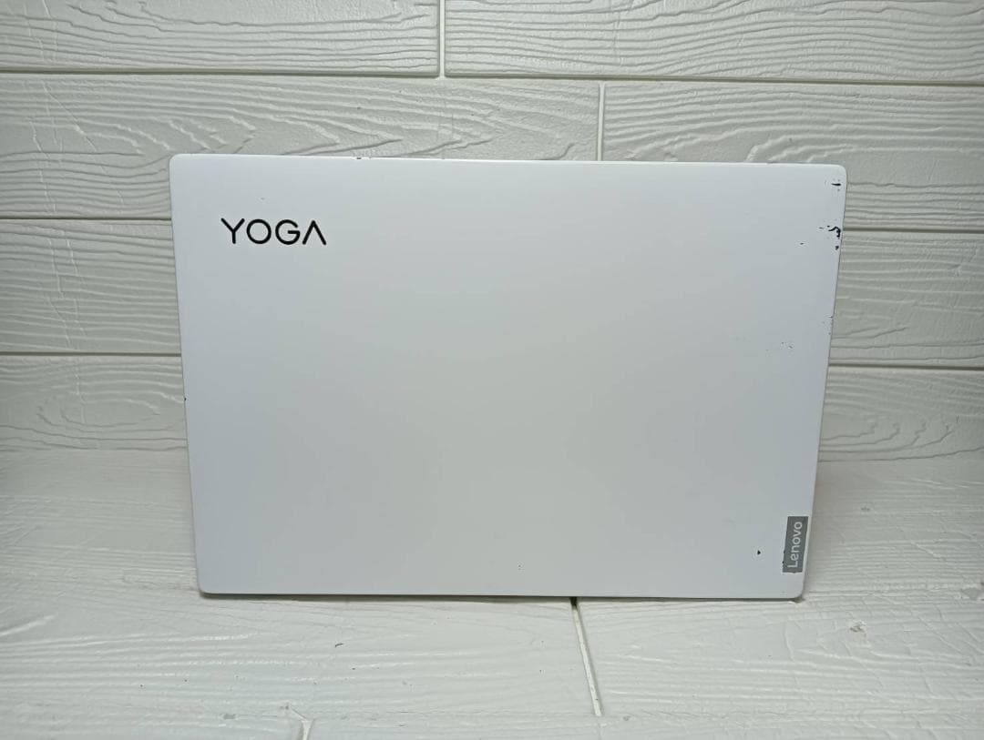 Yoga Slim 7I Carbon　　2.5K液晶　人気モデル　laptop