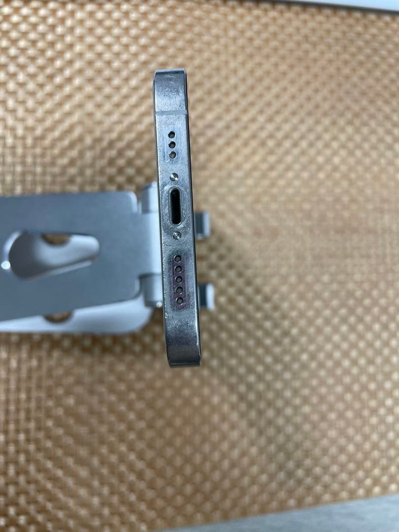 iPhone 12 Pro 128 GB シルバーSIMフリー【4499】