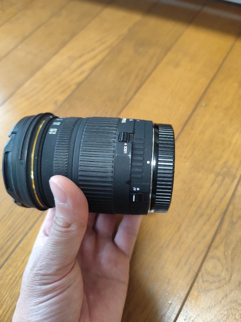 SIGMA 18-50mm EX DC　f2.8