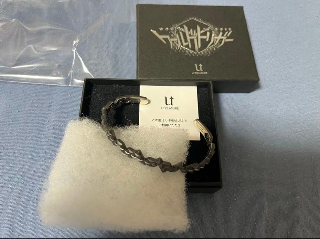 ヒュース　ランビリス バングル u-treasure ワールドトリガー