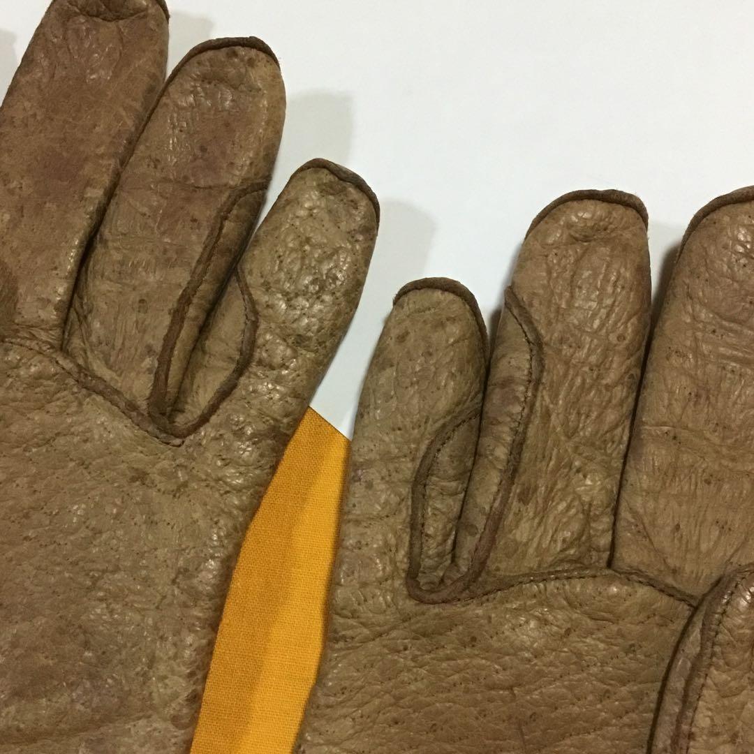 古い ペッカリーの手袋