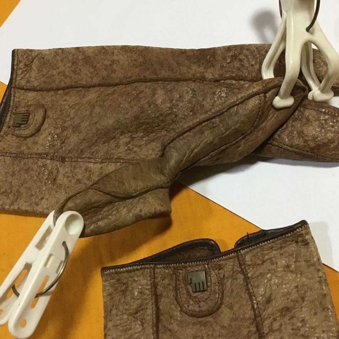 古い ペッカリーの手袋