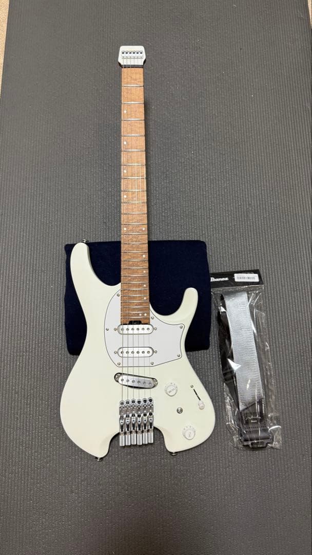 Ibanez ICHI10 IchikaNito model ストラップ付　新同