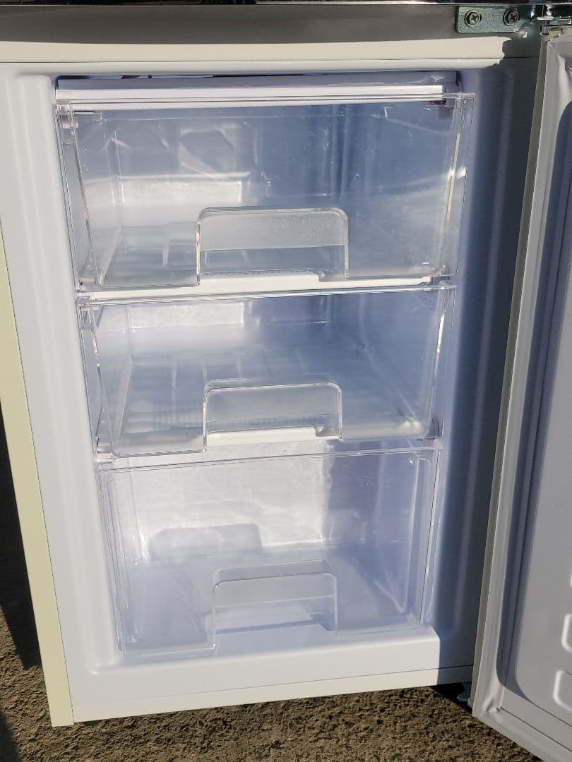 かな アイリスオーヤマ 冷蔵庫 PRR-142D-W 130L 24年製