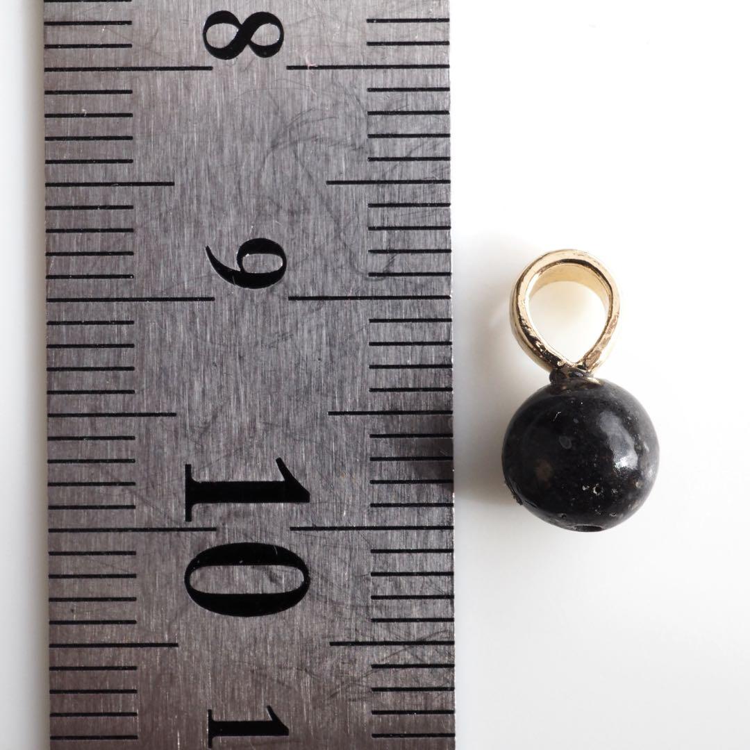 【ほぅ】オリーブキャッツアイの枠留めネックレストップ