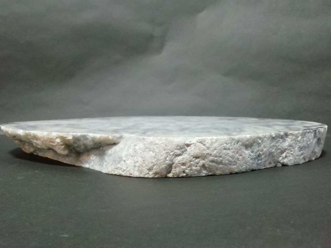 大型天然ヒスイ磨き置物