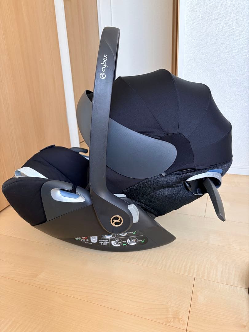 即購入ok cybexサイベックス クラウドZ チャイルドシート　ベース