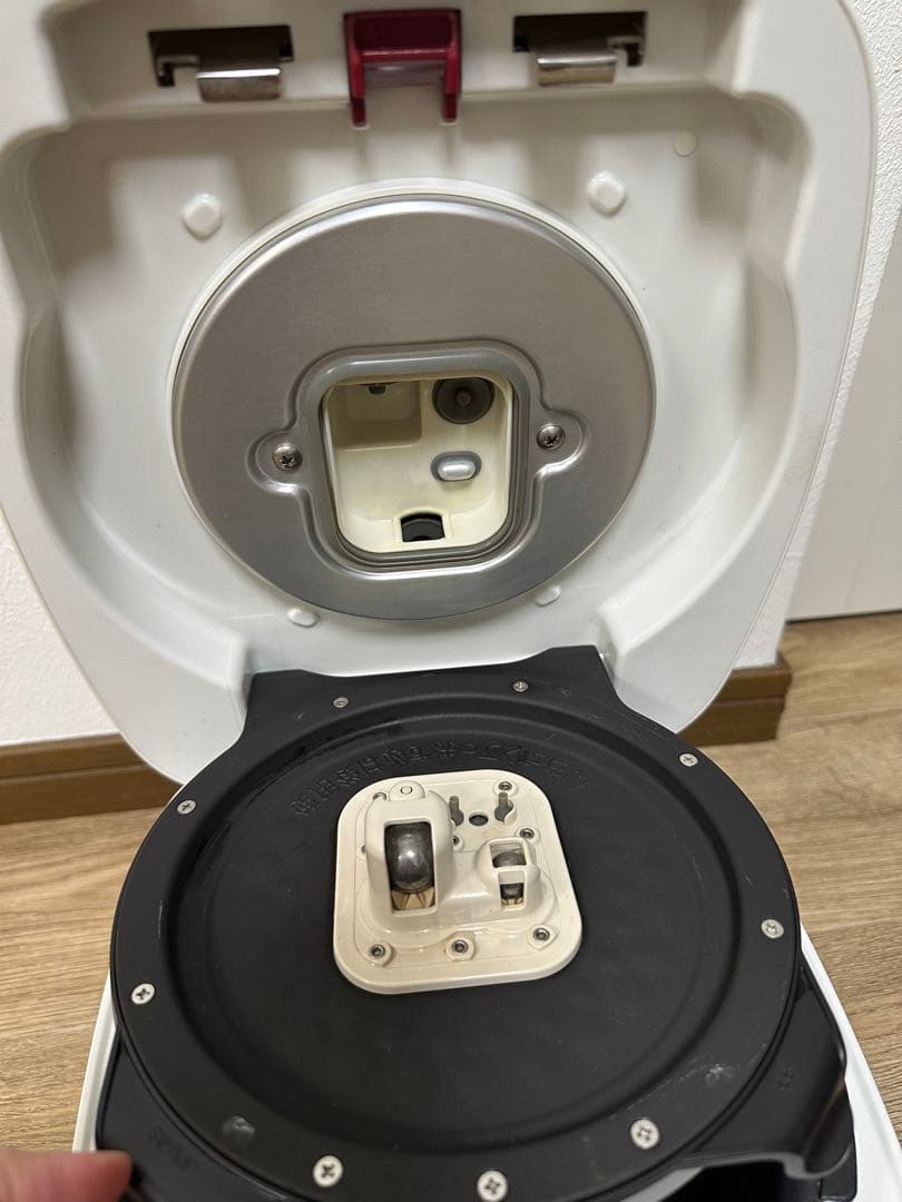 TIGER 圧力IH炊飯ジャー JPB-R100 5.5合炊き 2016年製