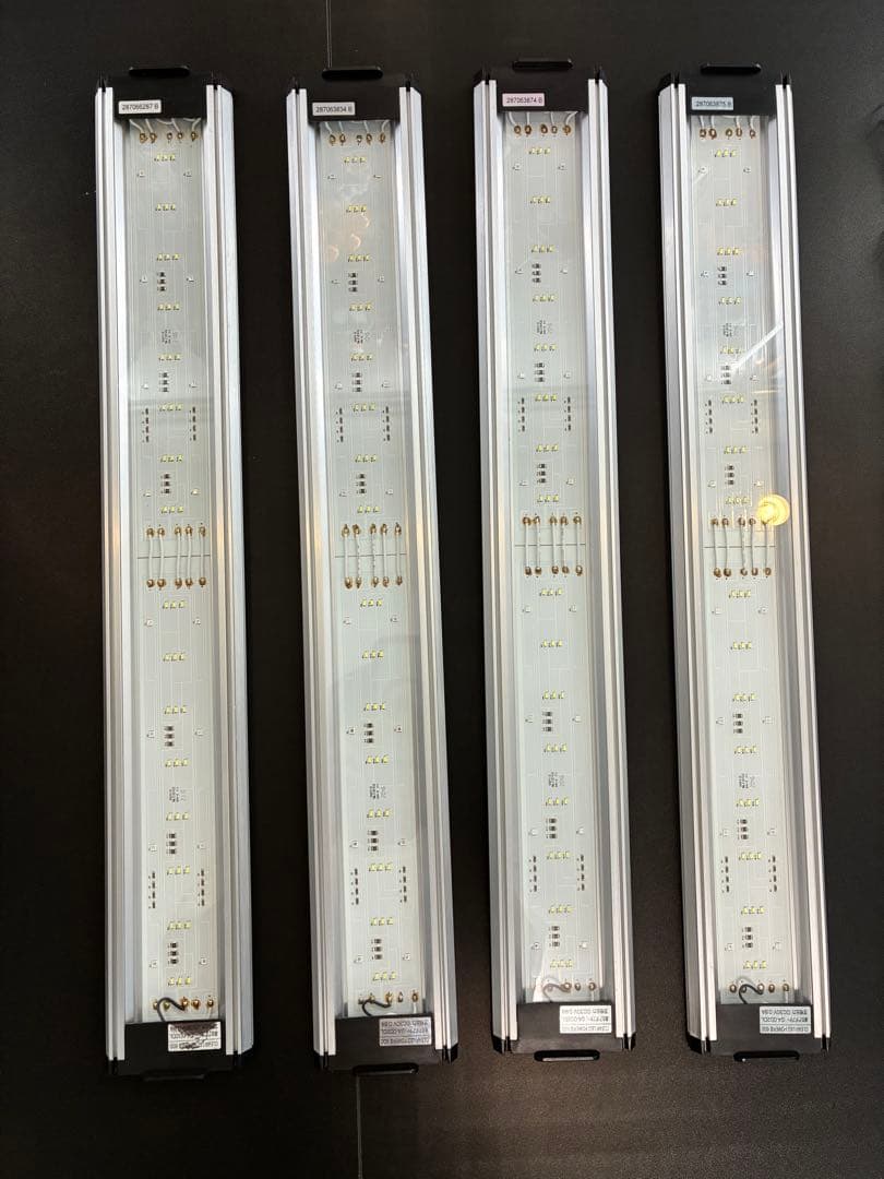 GEX CLEAR LED POWER Ⅲ 600 水槽用ライト4個まとめ売り