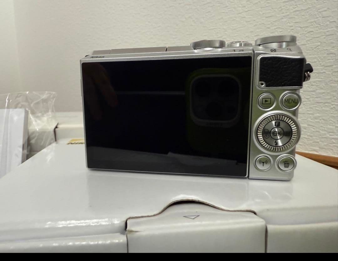 Nikon 1 J5 ミラーレスカメラ レンズ3本セット