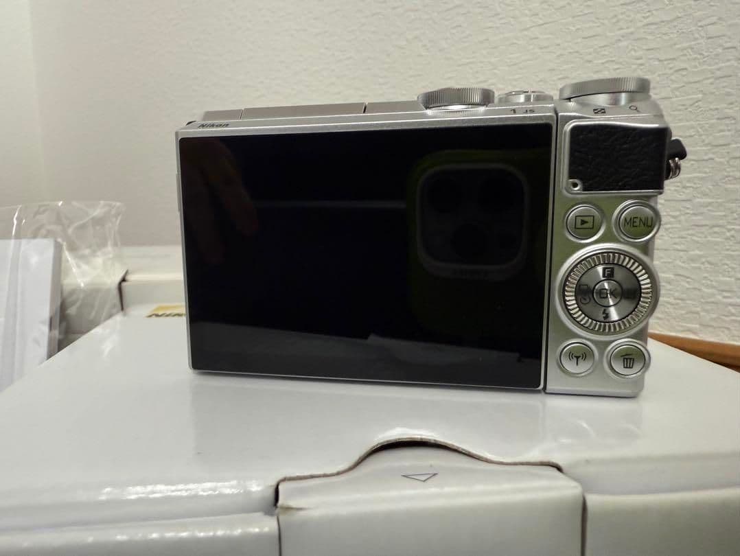 Nikon 1 J5 ミラーレスカメラ レンズ3本セット