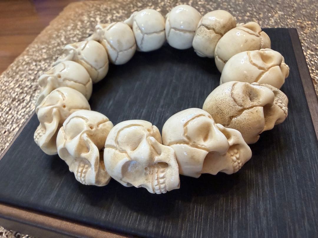 V-1077高品質　天然鹿の角　根付　手彫り　髑髏　ドクロ　ブレスレット　魔除け