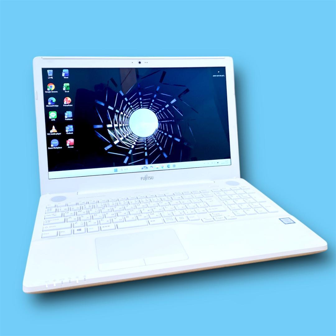 美品✨贅沢性能 4コアi7 大容量SSD512 メモリ16 オフィス2021