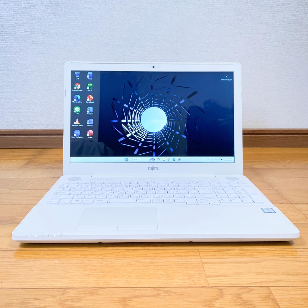 美品✨贅沢性能 4コアi7 大容量SSD512 メモリ16 オフィス2021