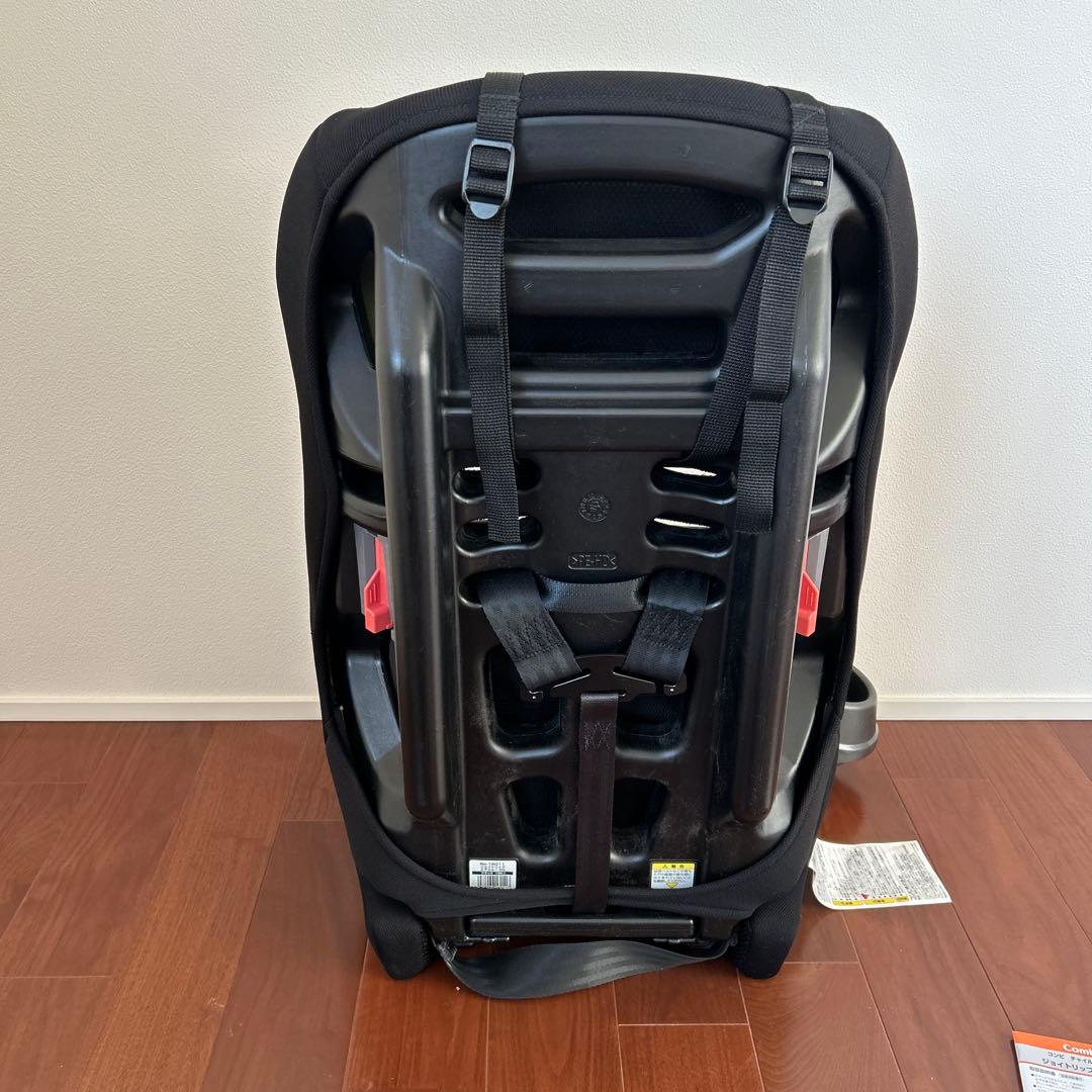 コンビ　ジョイトリップエアスルー GG ブラック　チャイルドシート