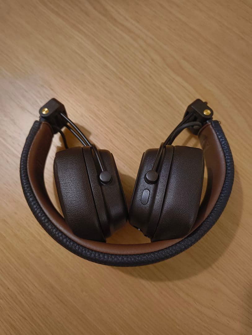 Marshall Major V ワイヤレスヘッドホン　ブラウン