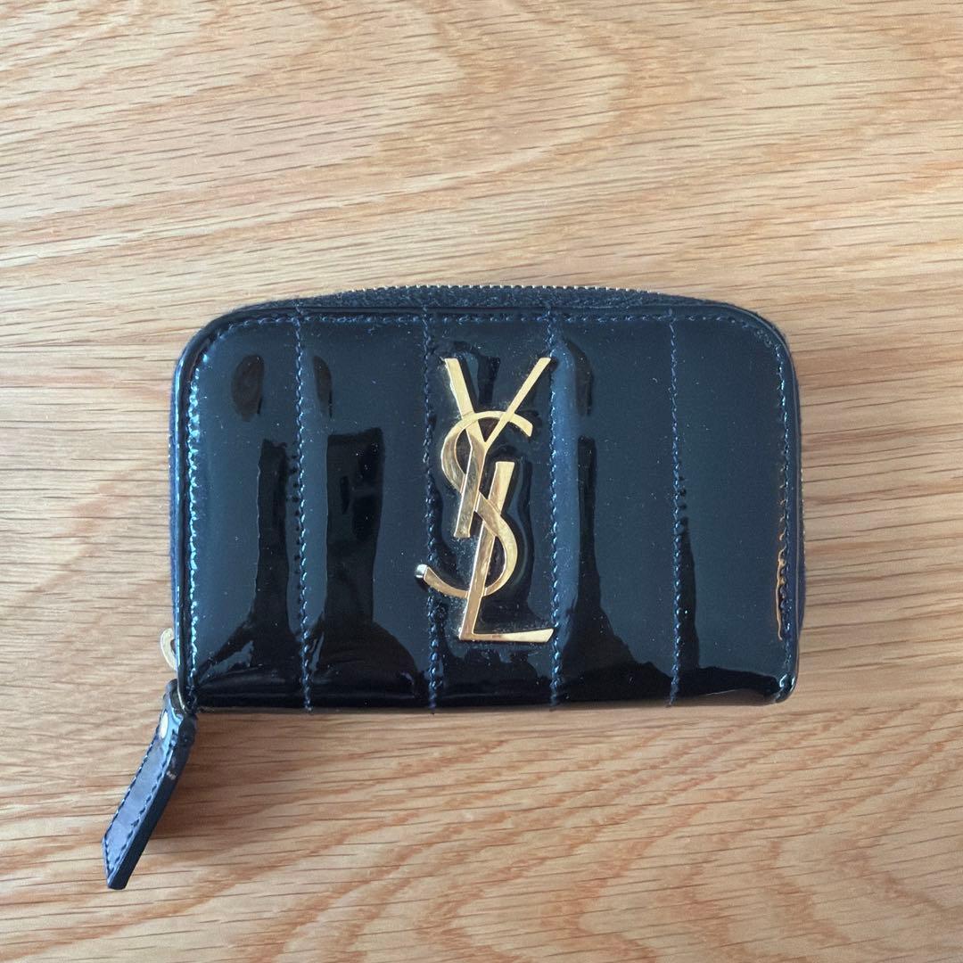 サンローラン（Saint Laurent）ヴィキ ジップウォレット