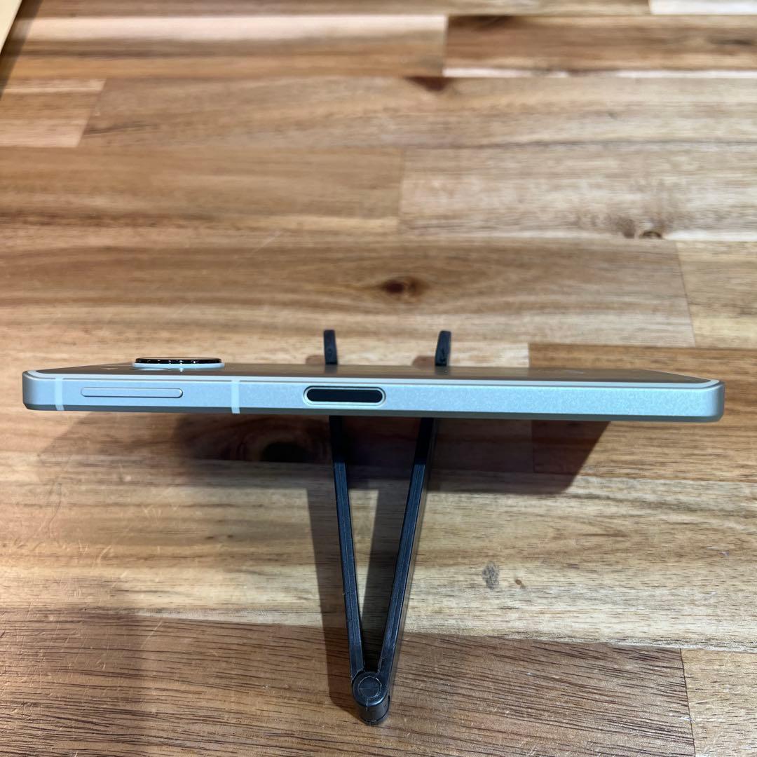 C828 au SIMフリー AQUOS sense8 SHG11