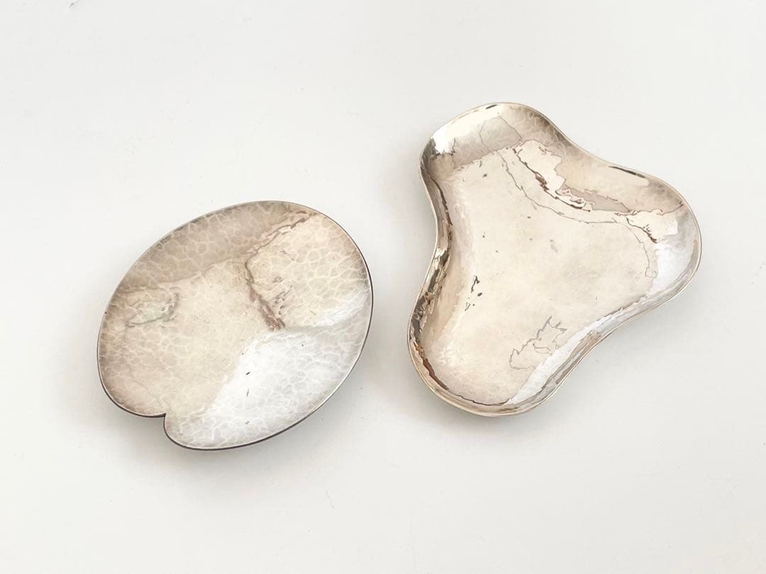 金工家　井尾健二　銀製打造変わり皿　変形皿　小皿　トレー　アクセサリートレイ