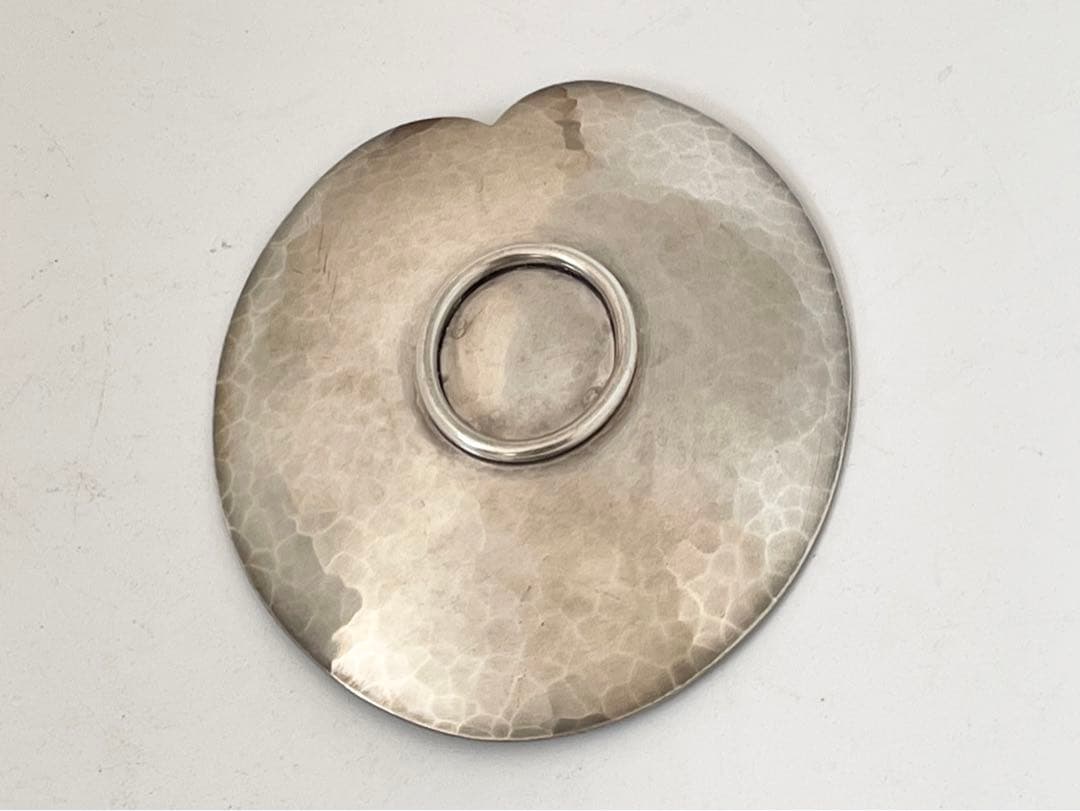 金工家　井尾健二　銀製打造変わり皿　変形皿　小皿　トレー　アクセサリートレイ