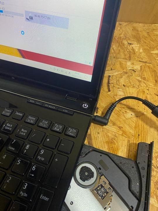 ノートパソコン NEC PC-LS550 Core i7 SSD256GB