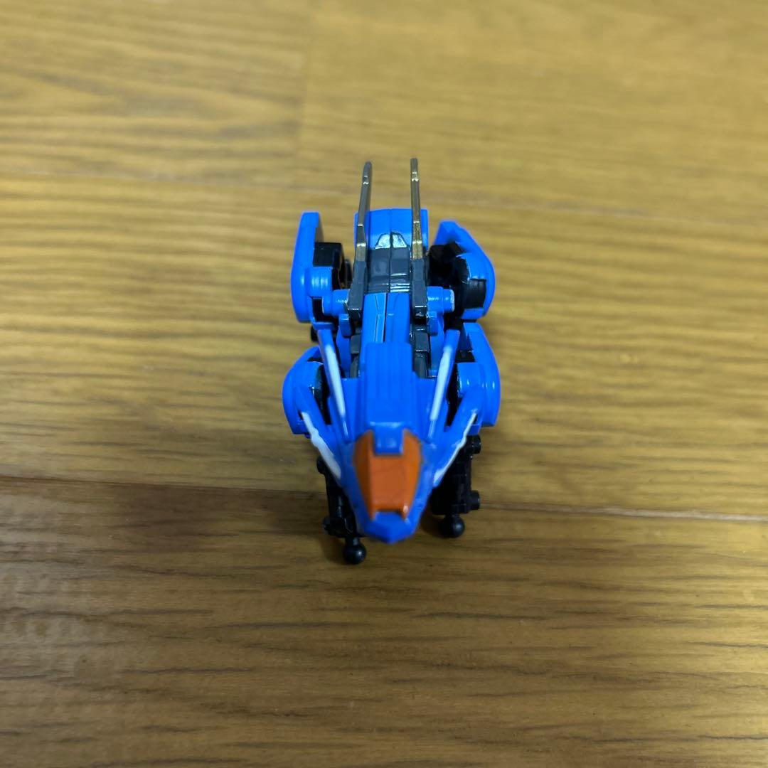 トミカブロス ゾイド ブレードライガー 青色