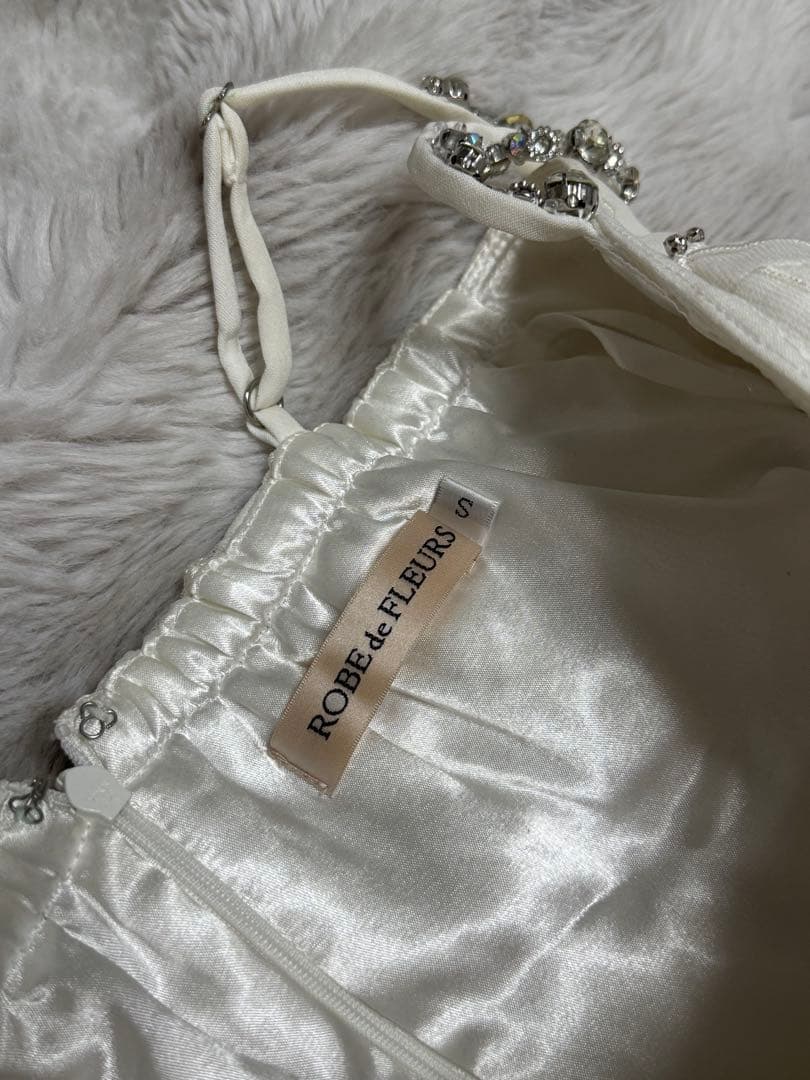 ROBE de FLEURS ホワイトタイトドレス Sサイズ