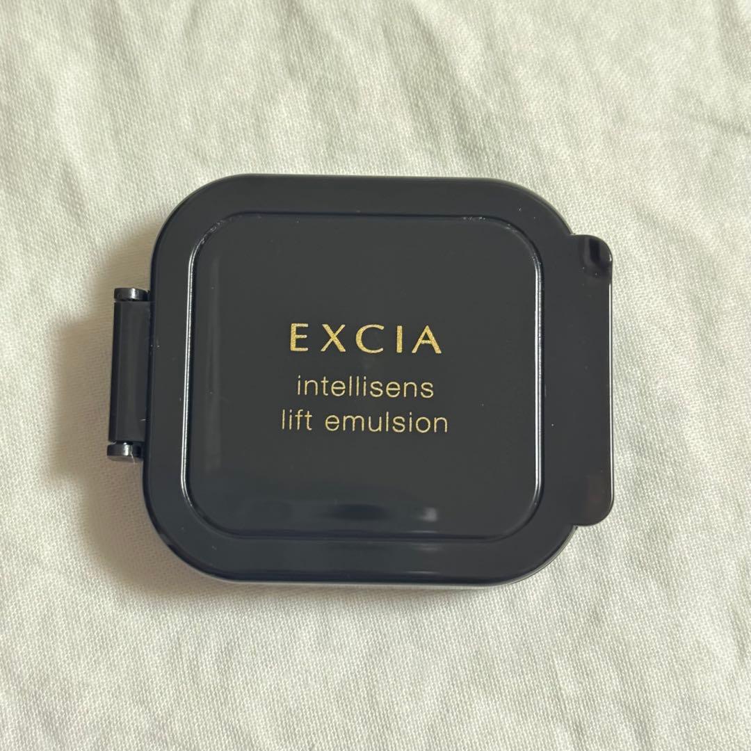 エクシア　アンテリサンス リフトエマルジョン OC101 ライトオークル