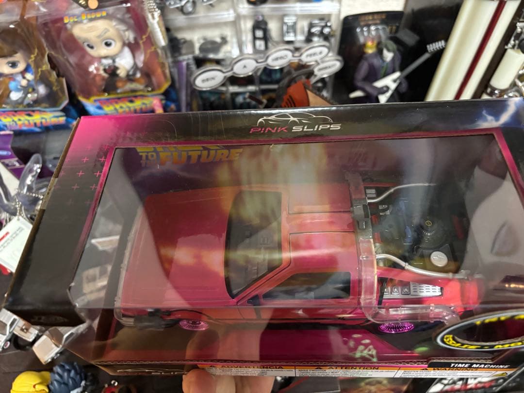 Jada pink slipsバック・トゥ・ザ・フューチャー デロリアン
