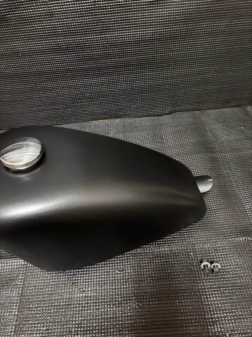 ハーレー スポーツスター タンク スポタン