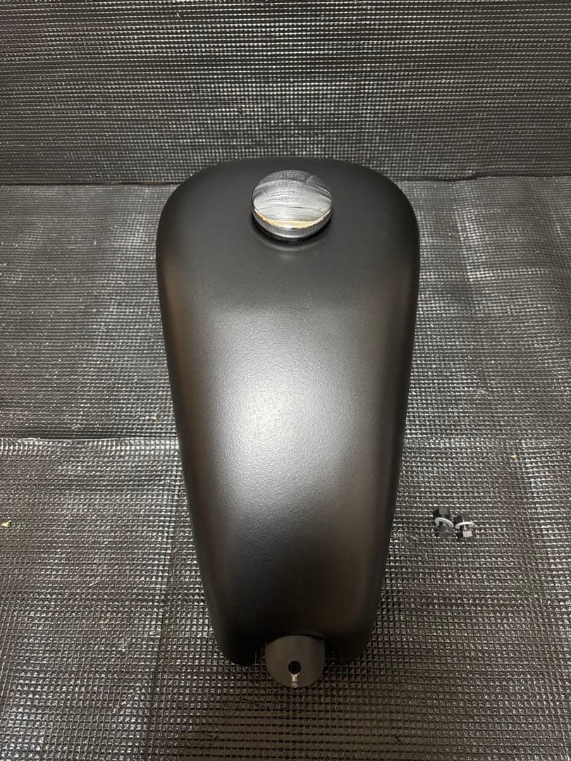 ハーレー スポーツスター タンク スポタン