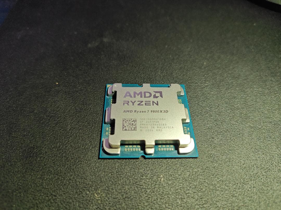 AMD Ryzen 7 9800X3D CPU ジャンク
