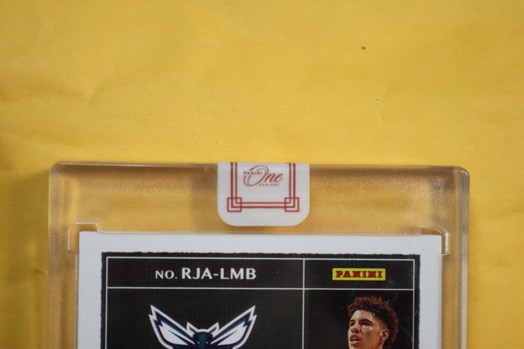 ラメロ·ボール　サインカード　2020-21 NBA ONE AND ONE