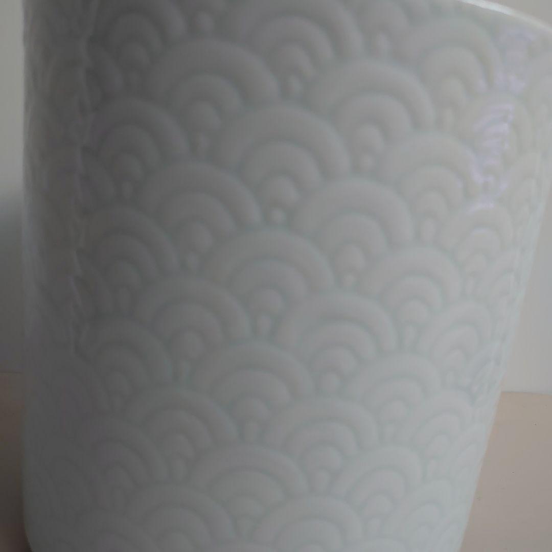 【値下げ不可】人間国宝 井上萬二 白磁 青海波 水指　共箱、共布、栞