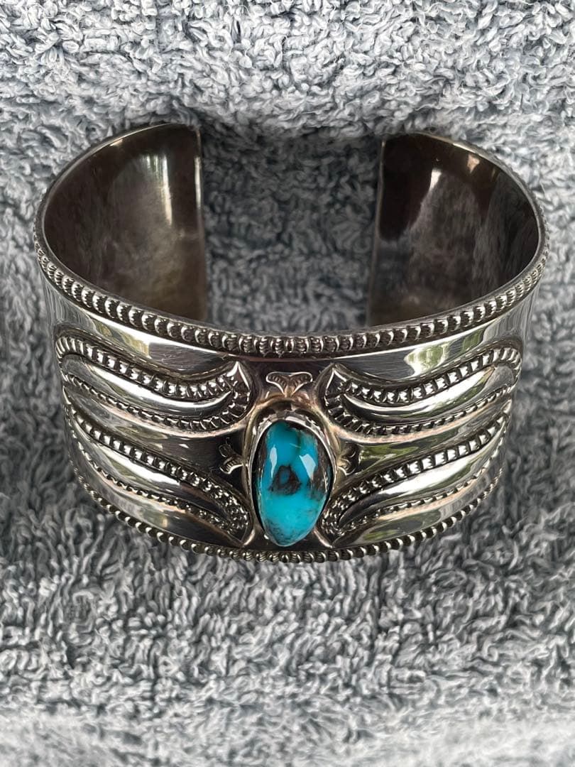 Jennifer Curtis ジェニファーカーティス ビズビー ブレスレット