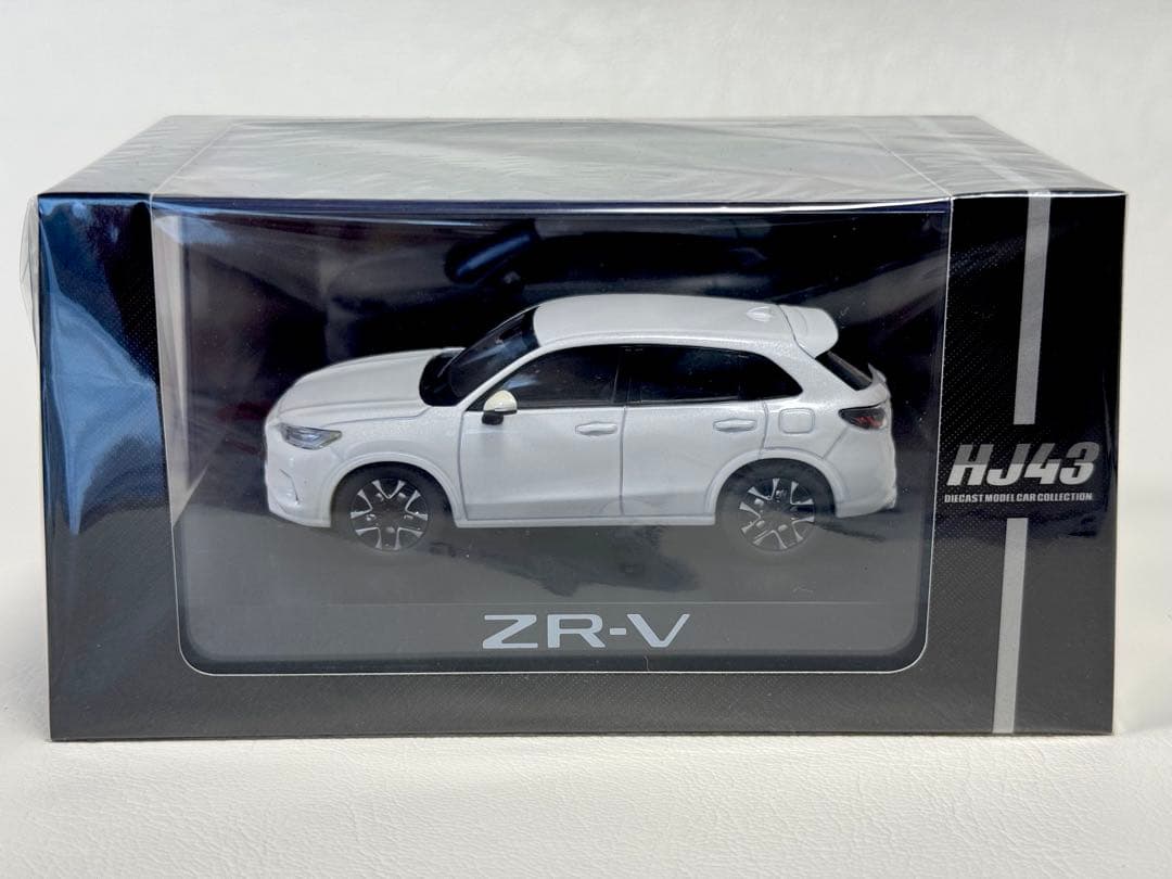ホンダ ZR-V ミニカー 新品　e:HEV ホワイトパール1/43 ZRV