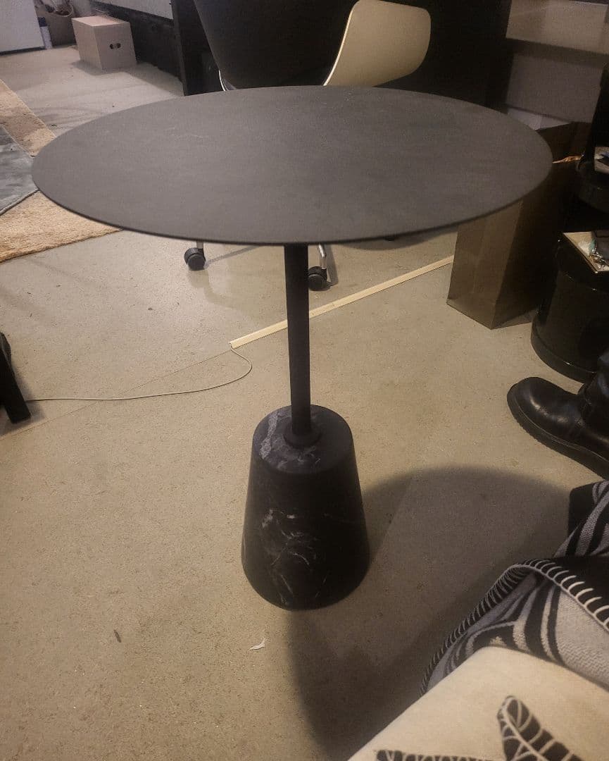 ⭐モーダエンカーサPLATA tablemoda en casaサイドテーブル⭐