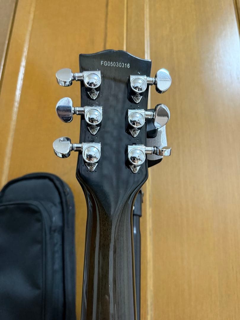 ひ*け様 レスポール シースルーブラック 虎目