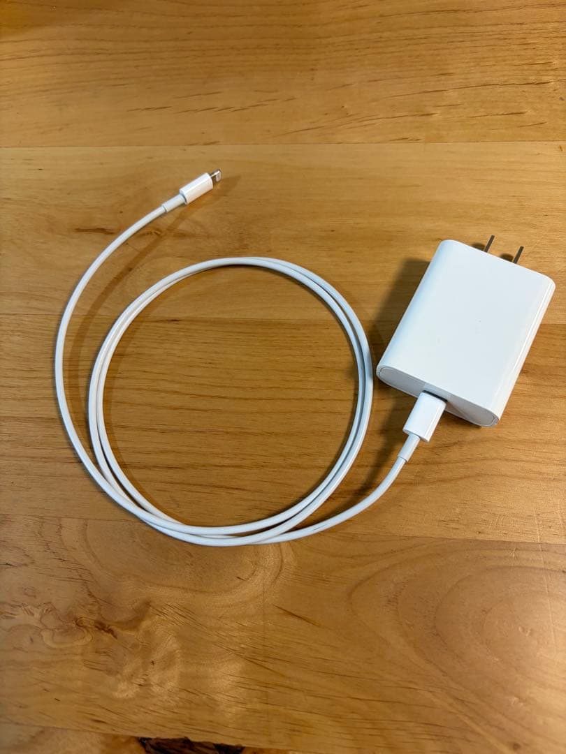 お*ち様 Apple iPhone 13 グリーン