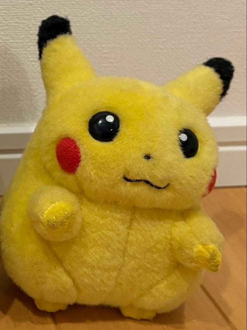 初期 ピカチュウ ぬいぐるみ tomy
