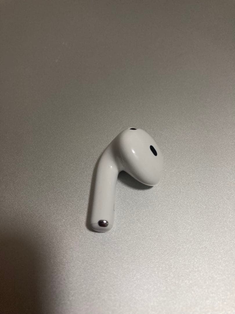 AirPods 4 左耳のみ（ノイズキャンセリング対応）A3056