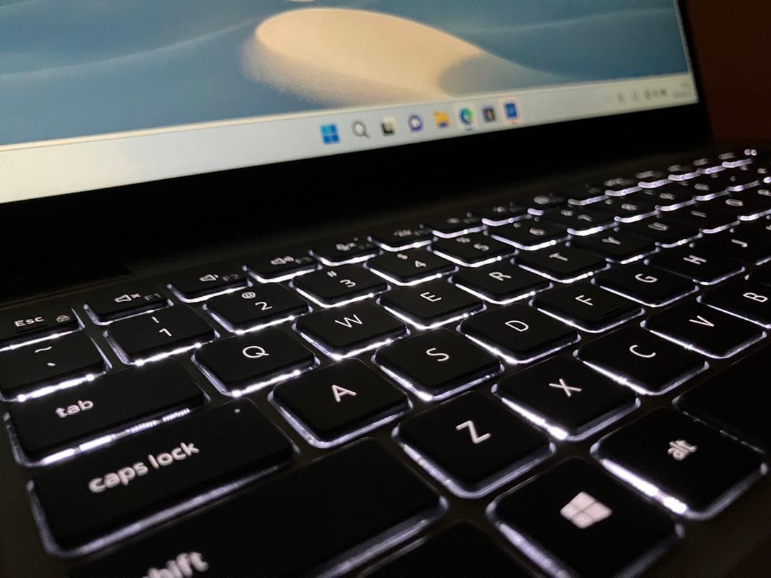 ✨タブレットにもなる万能ノート × 超軽量1.28kg ✨