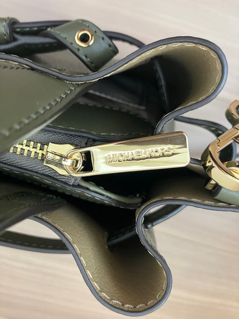 (あゆ)美品マイケルコース　EMILIA SM サッチェルショルダーバッグ