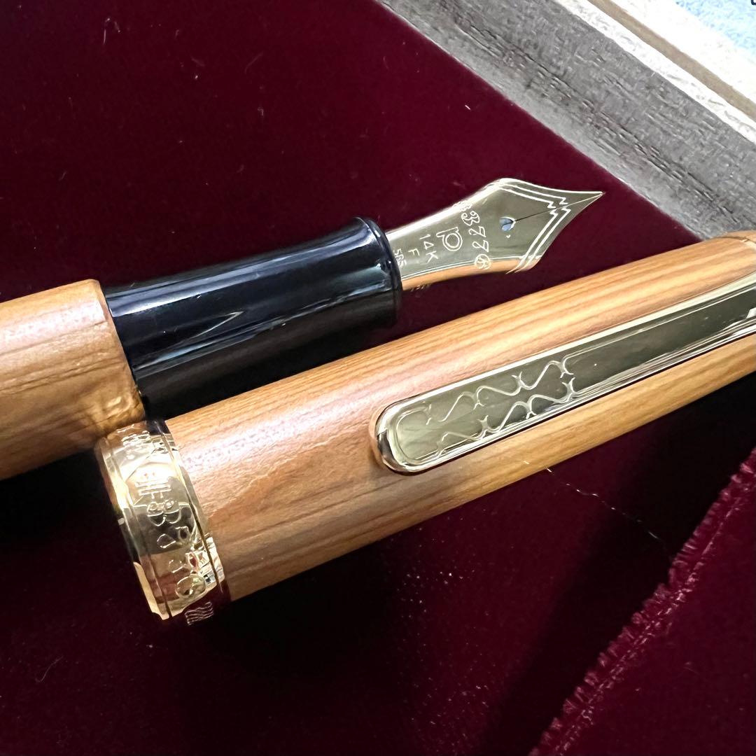 PLATINUM #3776 CENTURY 屋久杉 万年筆 専用ケース付き