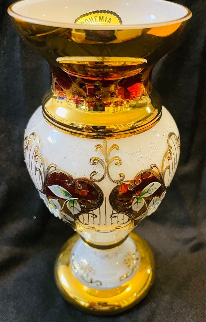 【新品未使用　期間限定お値下げ中】ベネチアンガラス 花瓶 エレガントなデザイン